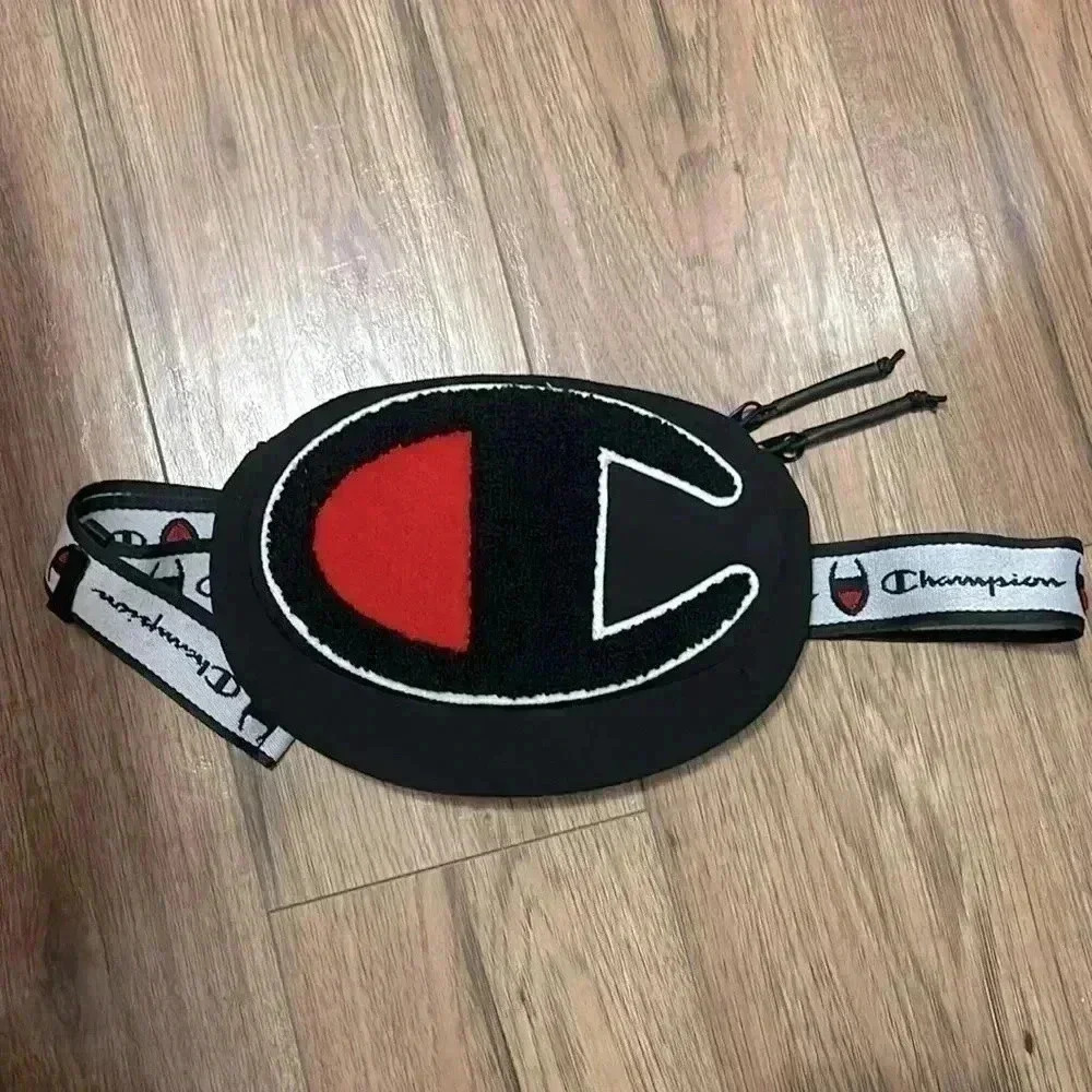 BNWOT Champion loco fanny pack/belt bag
